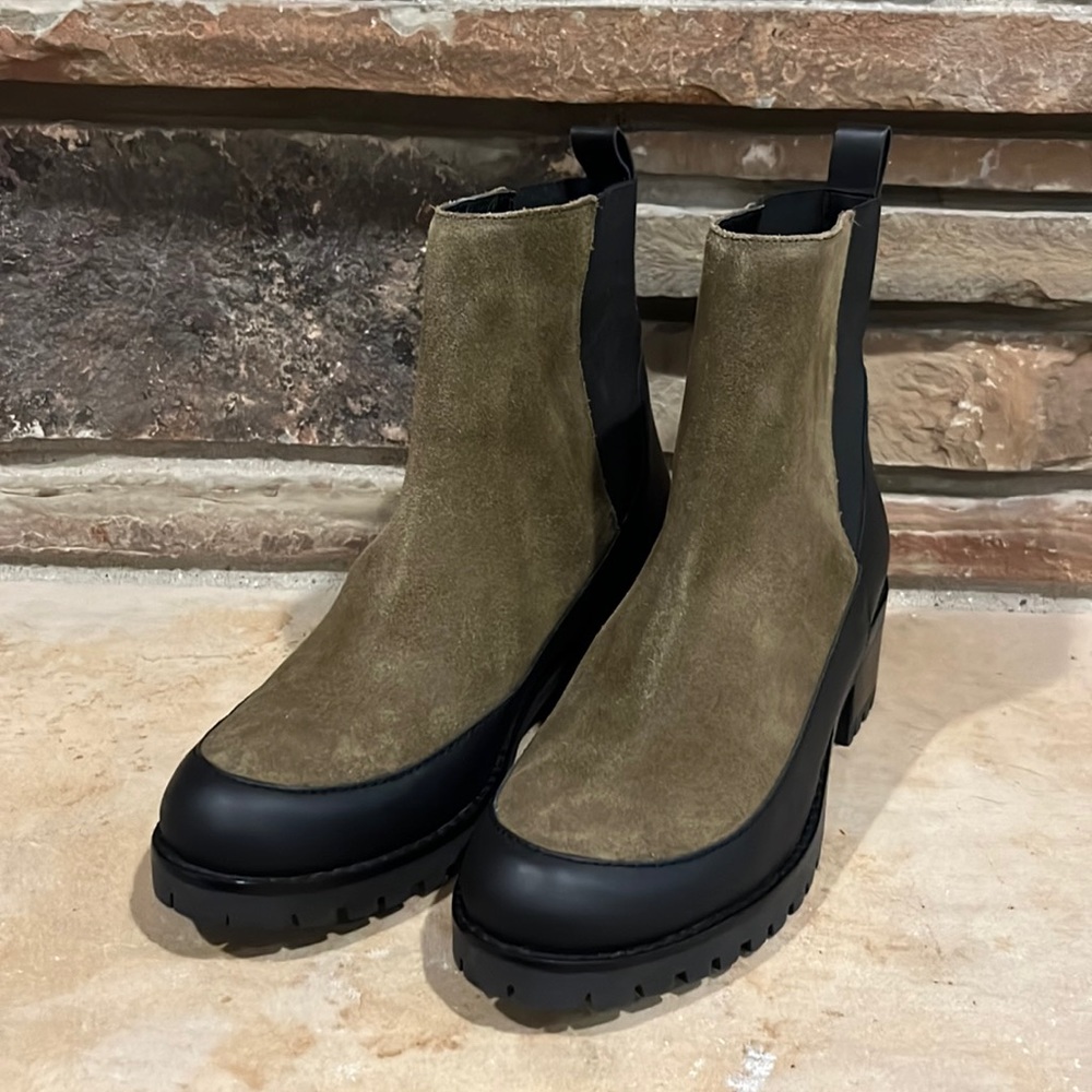 Joules Gia Moss Green Suede Chunky Sole Chelsea Boots